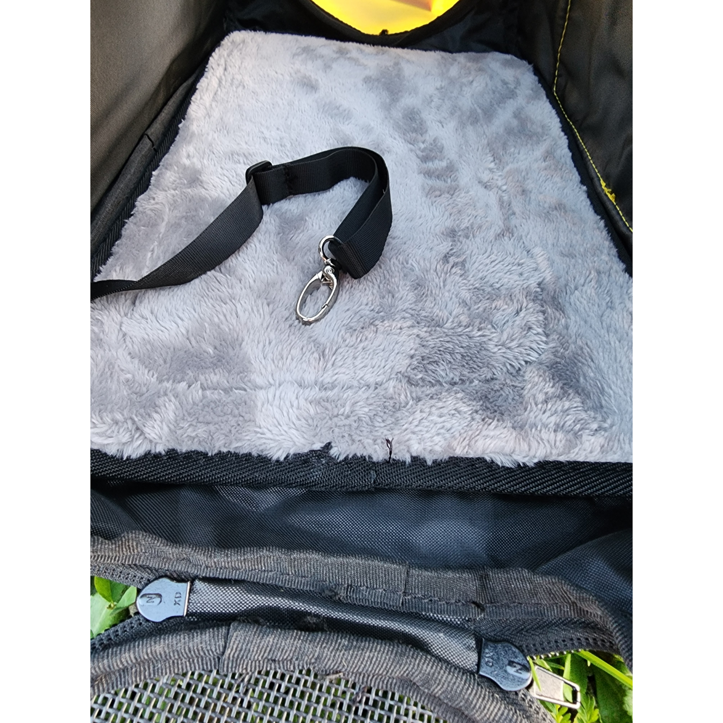 sac-transport-chat-chien-okmee-jaune-gris