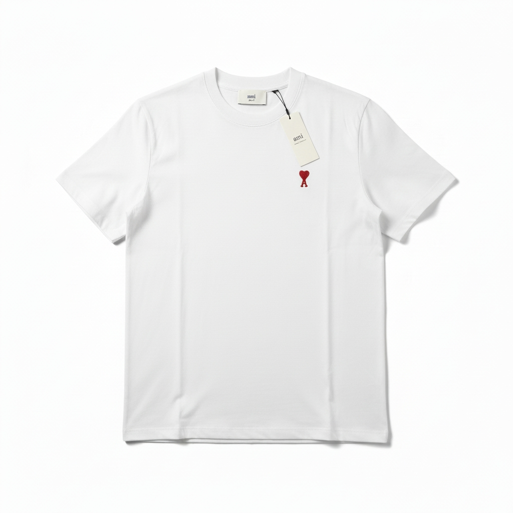 T-shirt AMI Paris Blanc – Logo Ami de Cœur Rouge